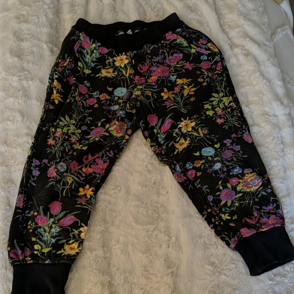 Spell & The Gypsy Slouchies and Shorts - Picture 7 of 8